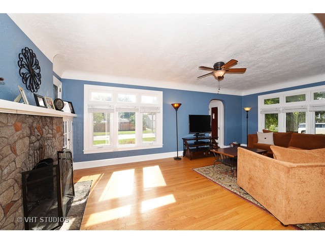 215 W Fremont Ave