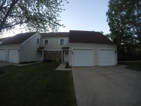 821 Somerset Cir