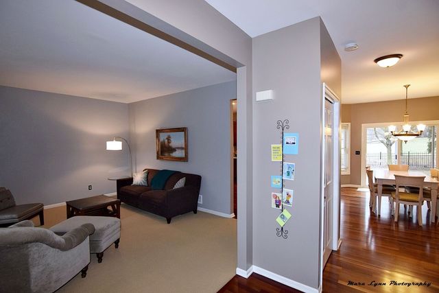 2255 Kings Ct