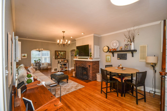 For Sale: 210 Logan Ave Geneva, IL 60134