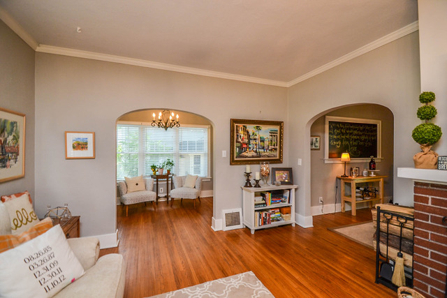 For Sale: 210 Logan Ave Geneva, IL 60134