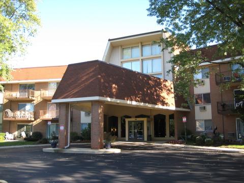 1133 S Finley Rd #105