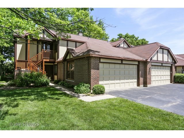 For Sale: 356 Bloomfield Ln #8 Glen Ellyn, IL 60137