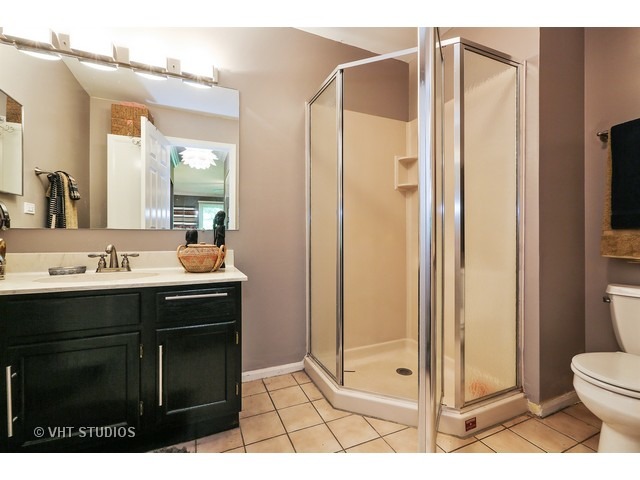 For Sale: 356 Bloomfield Ln #8 Glen Ellyn, IL 60137