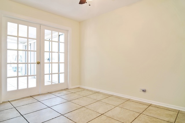 For Sale: 1522 Jill Ct Glendale Heights, IL 60139
