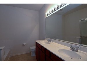 1355 Cunat Ct #2B