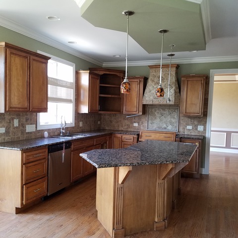 For Sale: 1321 Oak Hill Ln Hampshire, IL 60140