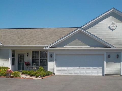 2560 Hearthstone Dr