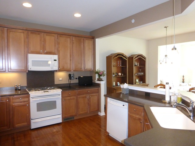 For Sale: 12390 Russet Ln Huntley, IL 60142