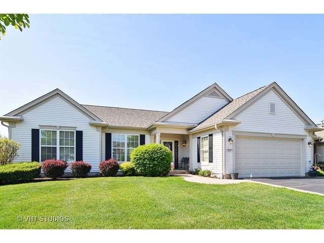 For Sale: 13237 Bittersweet Ln Huntley, IL 60142
