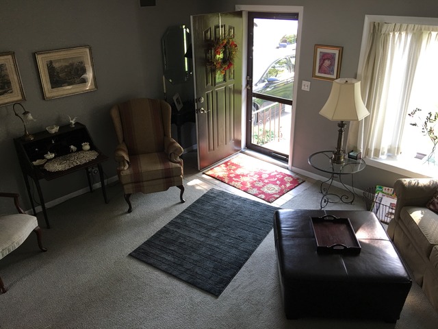 For Sale: 915 S Stewart Ave Lombard, IL 60148