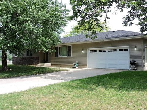 733 Royal Oak Dr