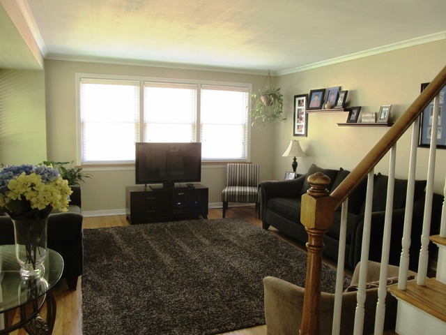 For Sale: 1929 Stratford Ave Westchester, IL 60154