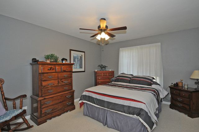 For Sale: 2877 Impressions Dr #APT 2877 Lake In The Hills, IL 60156