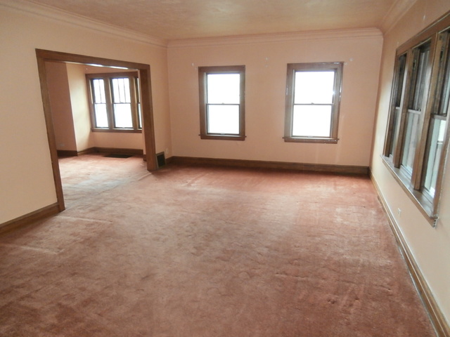 221 S Forest Ave
