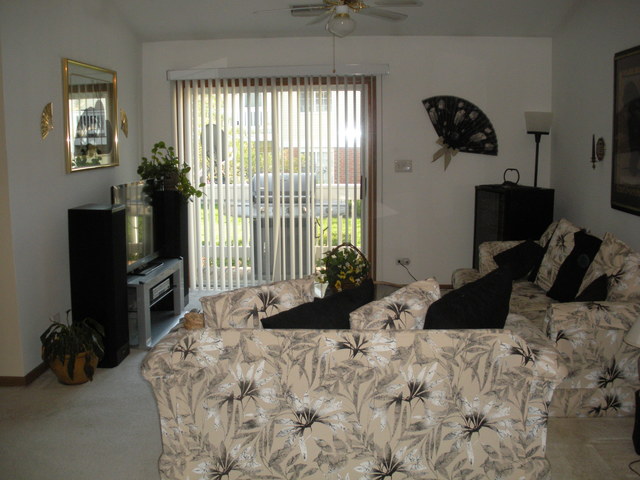 406 Northampton Ln #406