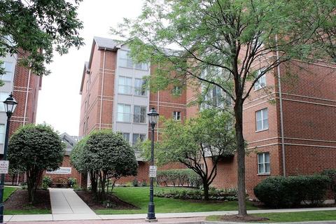 136 Rosemont Ave