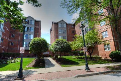 136 Rosemont Ave