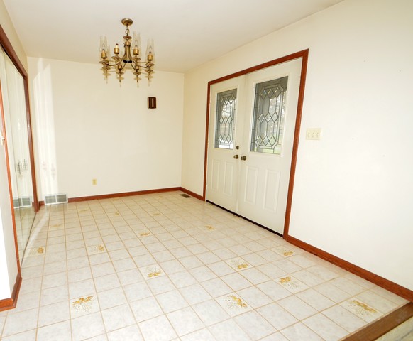 615 Marion Ave