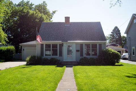 1007 S 4th St
