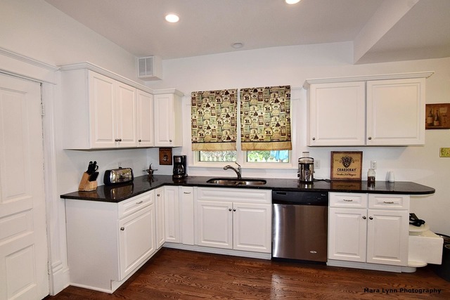 For Sale: 103 S 4th St Saint Charles, IL 60174