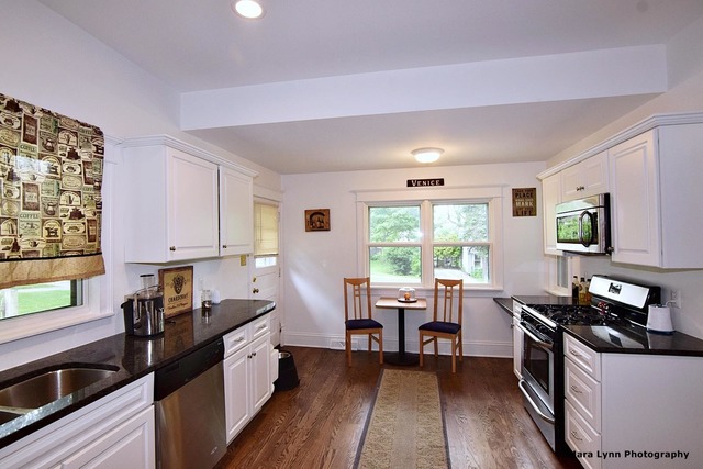 For Sale: 103 S 4th St Saint Charles, IL 60174