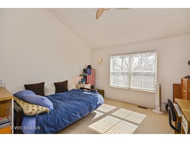 2238 Rockefeller Dr
