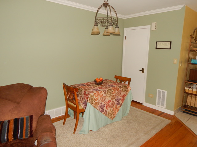 9857 Garden Ct