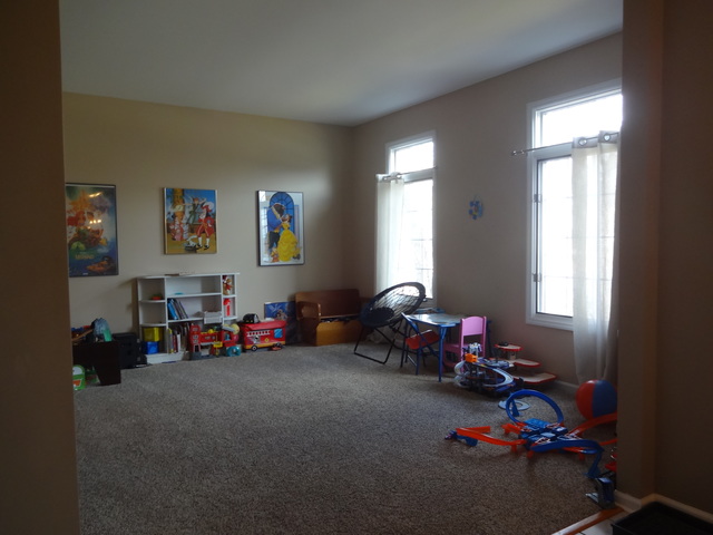 513 Drake Ln