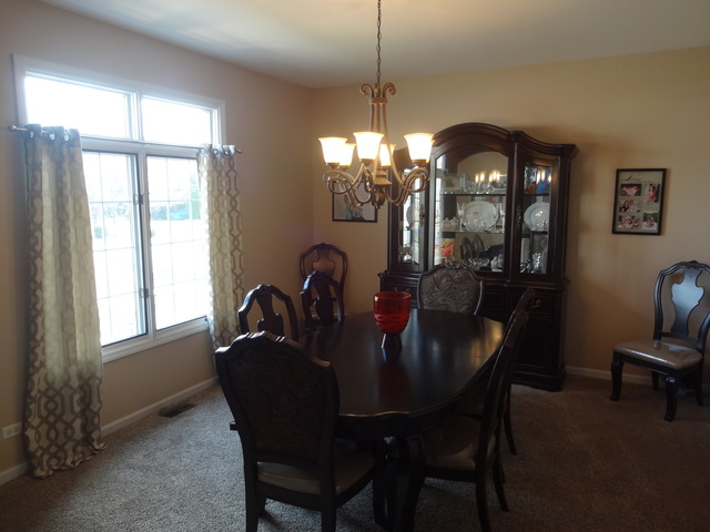 513 Drake Ln