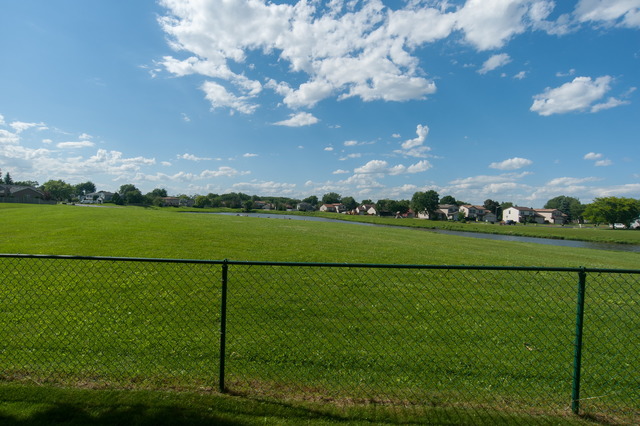 For Sale: 506 Heather Ln Carol Stream, IL 60188