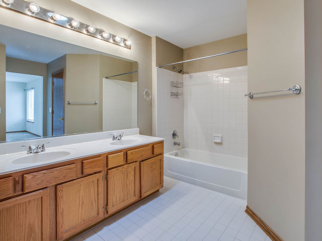 863 Renaissance Dr