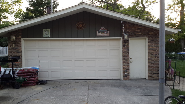 For Sale: 314 N Central Ave Wood Dale, IL 60191