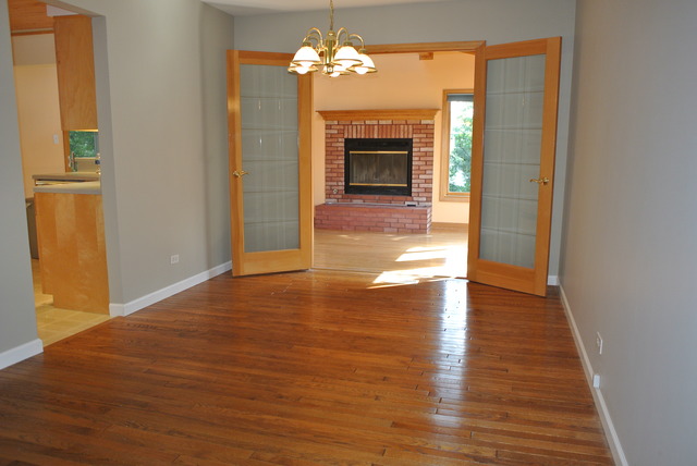 For Sale: 4598 Mumford Dr Hoffman Estates, IL 60192