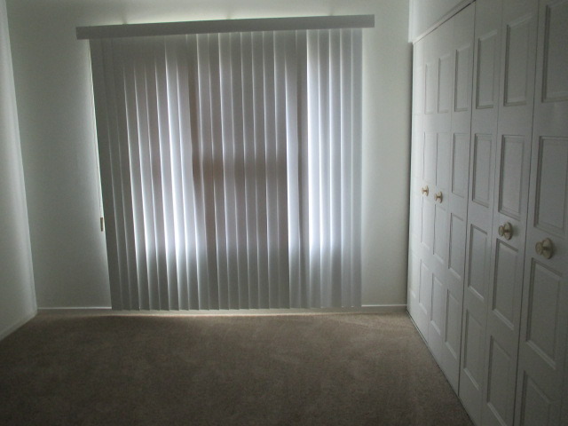 For Sale: 721 Limerick Ln #APT 2B Schaumburg, IL 60193