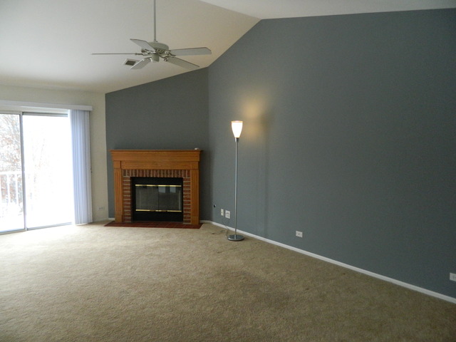 For Sale: 20 Ashburn Ct #W2 Schaumburg, IL 60193