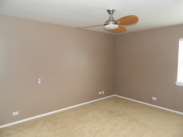 For Sale: 20 Ashburn Ct #W2 Schaumburg, IL 60193