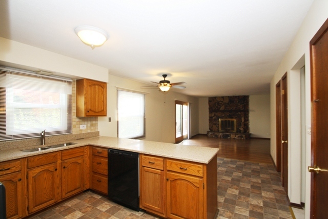811 Long Meadow Dr