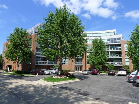 1738 Chicago Ave #204