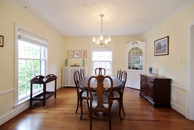 For Sale: 3111 Thayer St Evanston, IL 60201