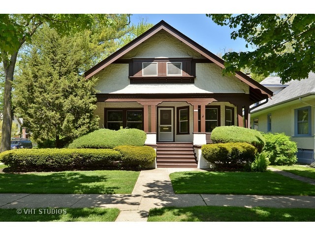 For Sale: 2665 Stewart Ave Evanston, IL 60201