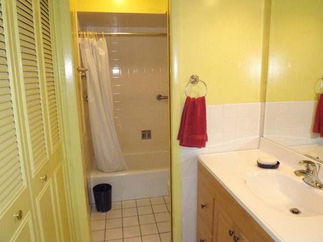 250 Ridge Ave #2G