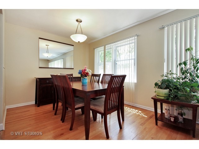 For Sale: 9305 Ewing Ave Evanston, IL 60203