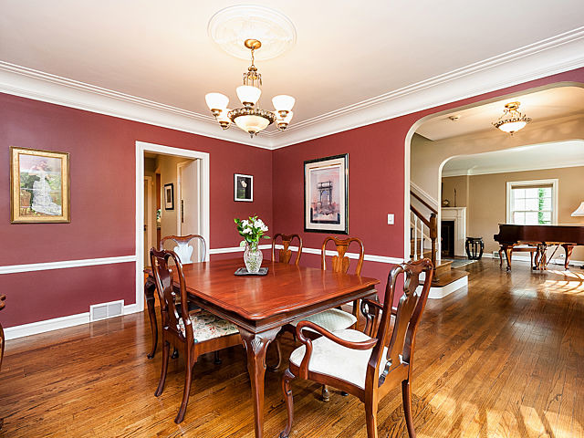 For Sale: 536 Fair Oaks Ave Oak Park, IL 60302