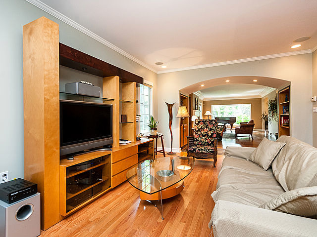 For Sale: 536 Fair Oaks Ave Oak Park, IL 60302
