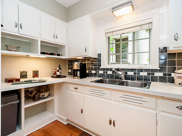 For Sale: 536 Fair Oaks Ave Oak Park, IL 60302