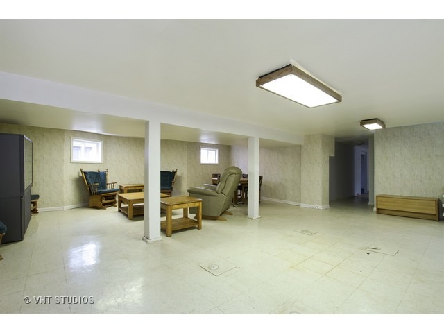 For Sale: 130 S Lombard Ave Oak Park, IL 60302
