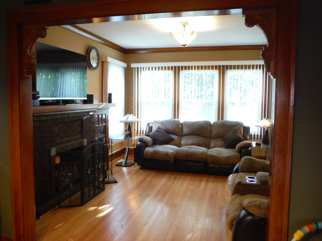 For Sale: 3645 Scoville Ave Berwyn, IL 60402