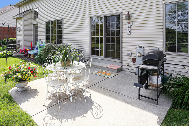 For Sale: 26638 W Old Kerry Grv Channahon, IL 60410