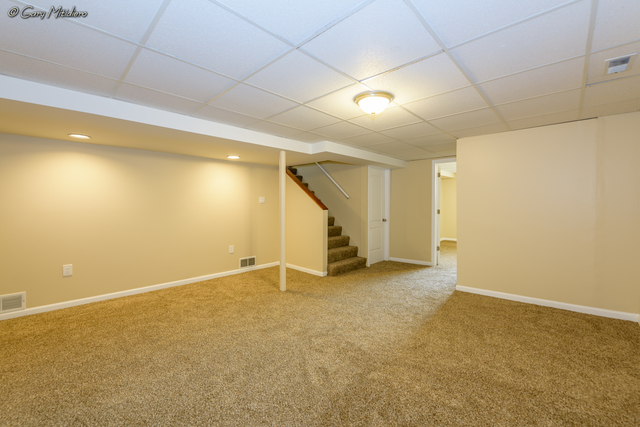 445 N Manchester Dr